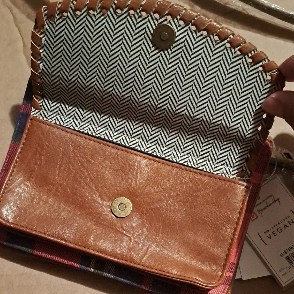 JEN &.CO.Classic Brown and Red Crossbody Bag with Leather Trim - Picture 6 of 7